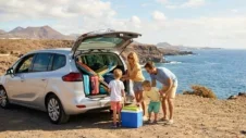 Hyrbil med 7-9 platser på Teneriffa: Minibussar & Familjebilar från €34/dag
