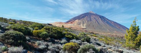 Utforska den majestätiska skönheten och betydelsen av Teide på Teneriffa