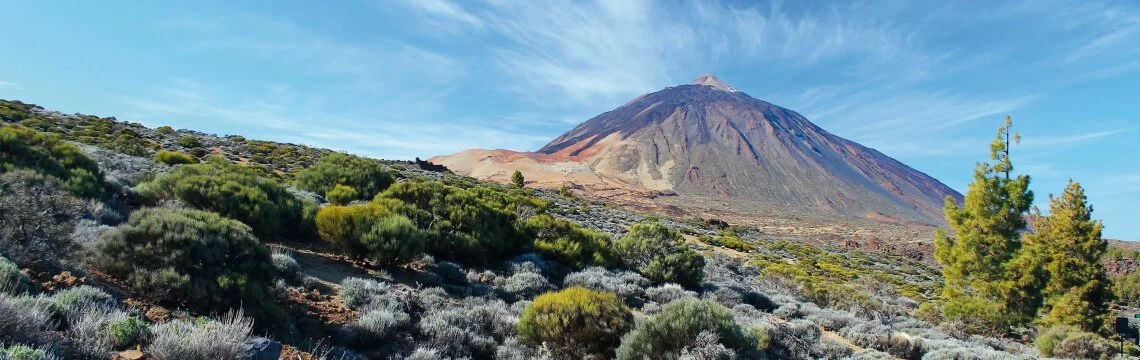 Utforska den majestätiska skönheten och betydelsen av Teide på Teneriffa