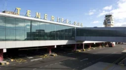 Porten till paradiset: En djupgående guide till flygplatser och tjänster på Teneriffa
