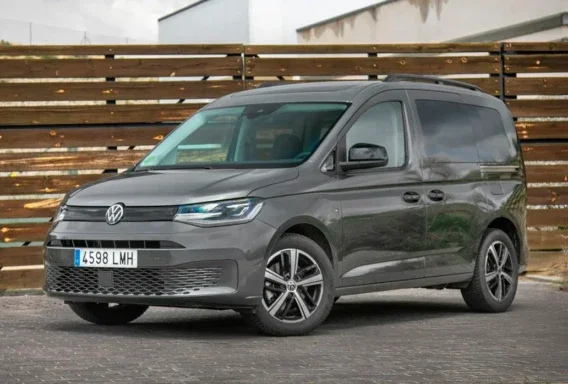 Volkswagen Caddy Maxi (Automat, 2.0 L, 7 platser)